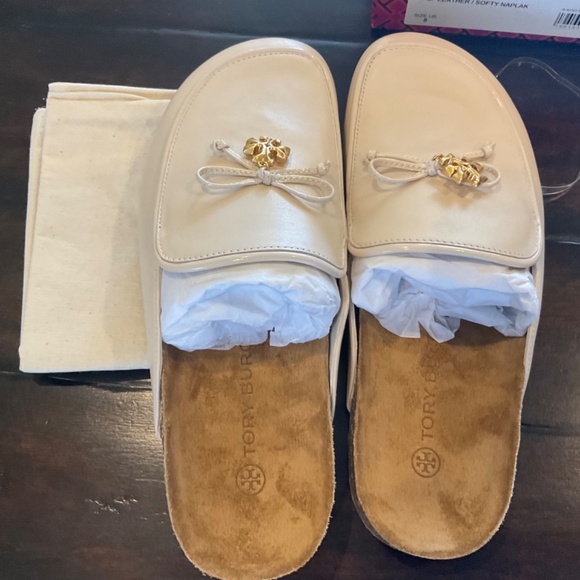 TORY BURCH TORY Charm Brie Calf Leather Mule Sz 8 Retail $278, BNIB, HTF - Picture 4 of 5